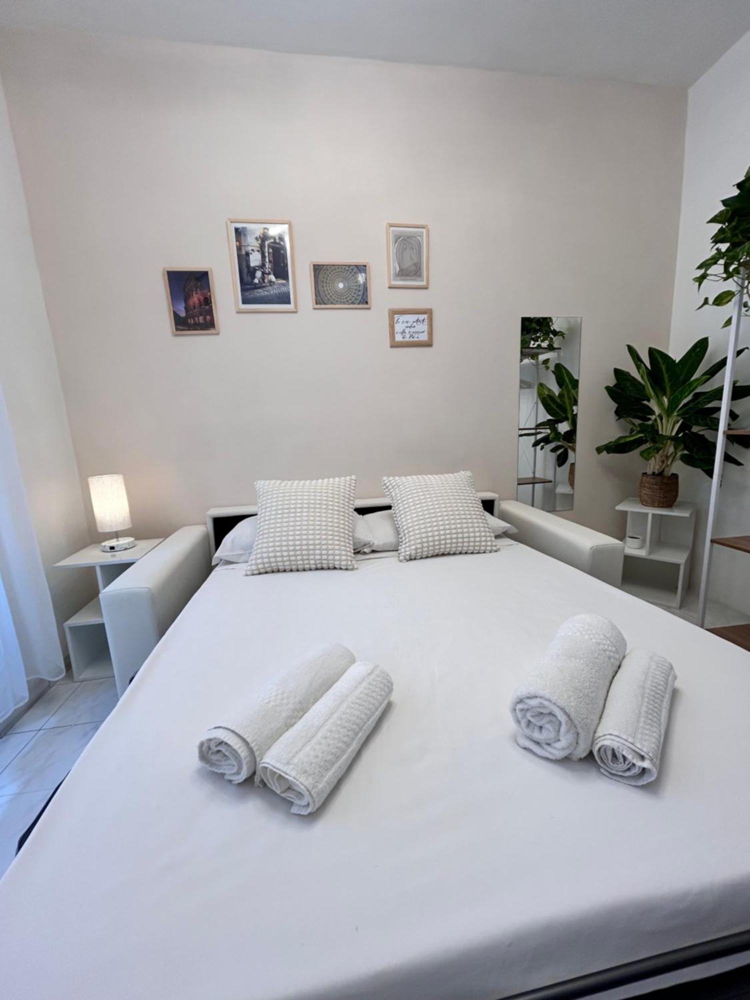 4 Stops To Colosseo - San Paolo House Ferienhaus