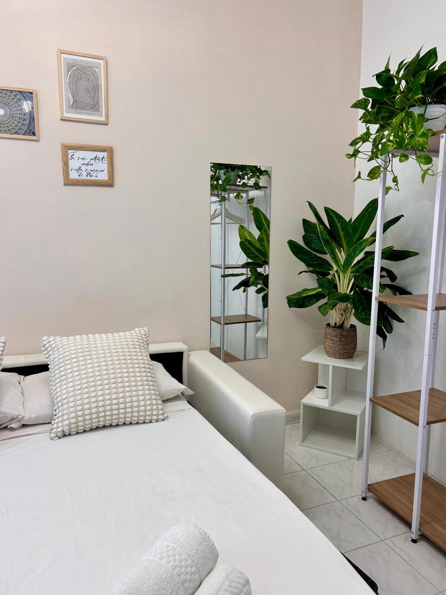 4 Stops To Colosseo - San Paolo House Ferienhaus Rom